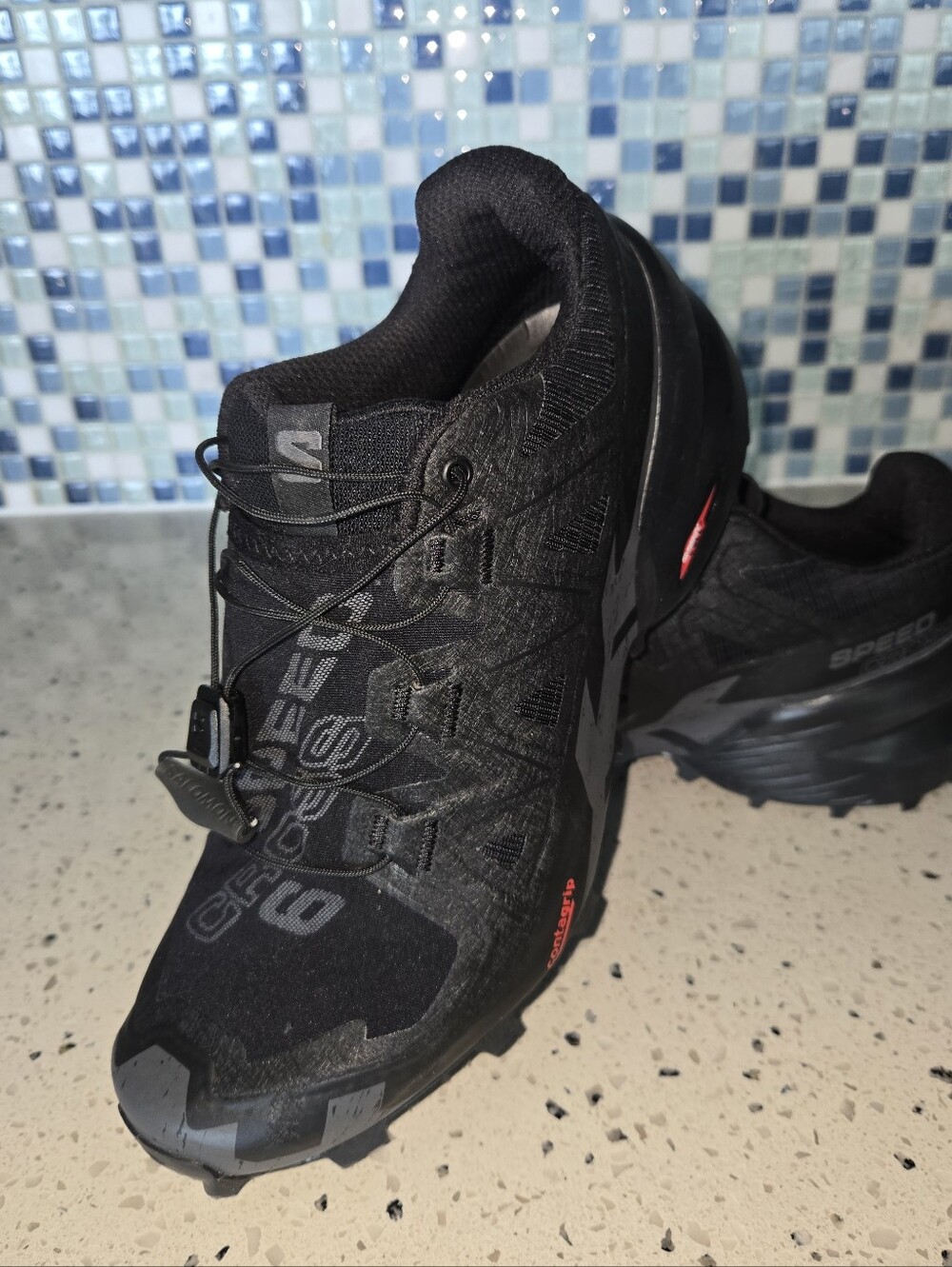 Salomon Speedcross 6 Women’s Trail Running Shoe in Black
